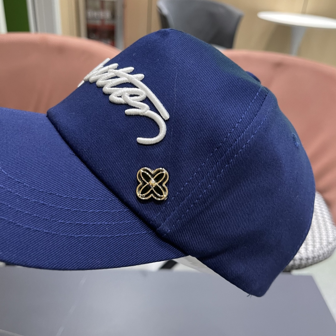  路易威登棒球帽LouisVuitton🧢  LV棒球帽，简约大气，男女通用