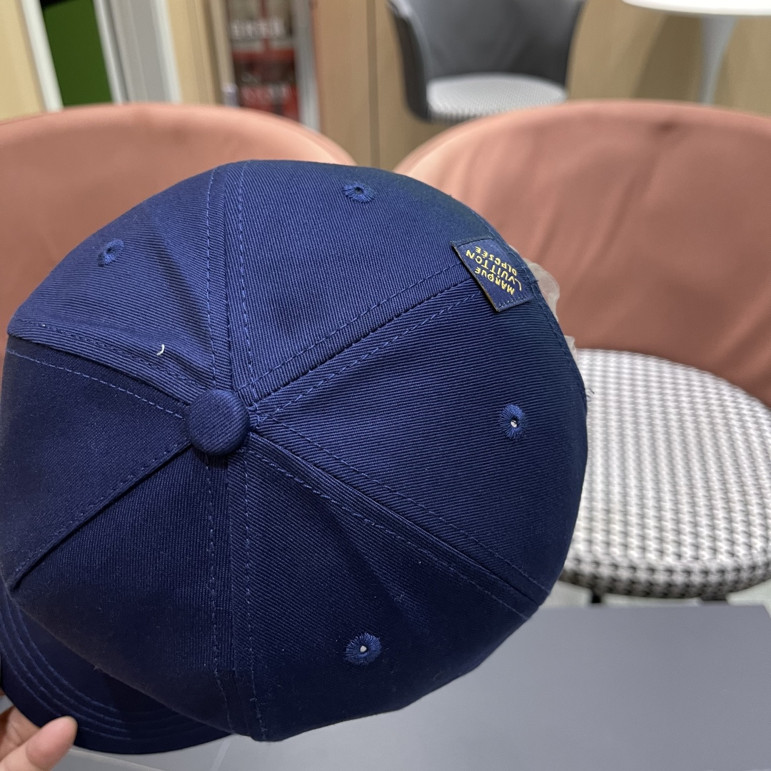  路易威登棒球帽LouisVuitton🧢  LV棒球帽，简约大气，男女通用