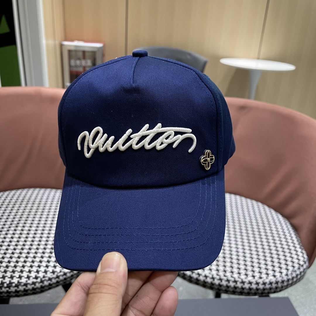  路易威登棒球帽LouisVuitton🧢  LV棒球帽，简约大气，男女通用
