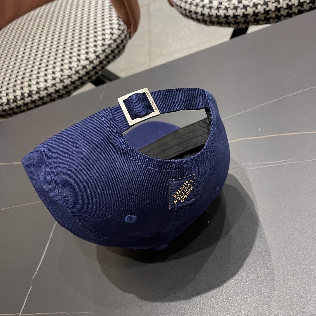  路易威登棒球帽LouisVuitton🧢  LV棒球帽，简约大气，男女通用