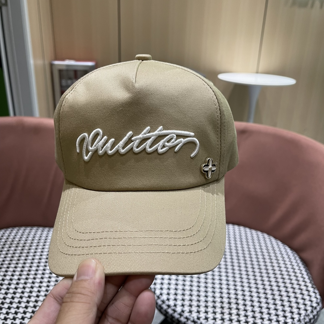  路易威登棒球帽LouisVuitton🧢  LV棒球帽，简约大气，男女通用