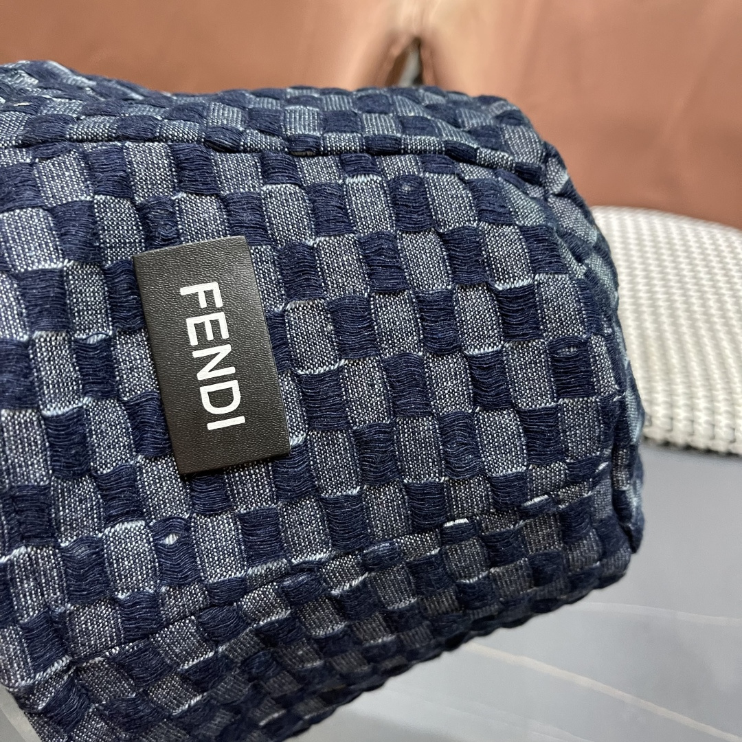  芬迪 韩版时尚百搭纯色水桶帽女款格子简约显脸小渔
夫帽春秋气质盆帽子