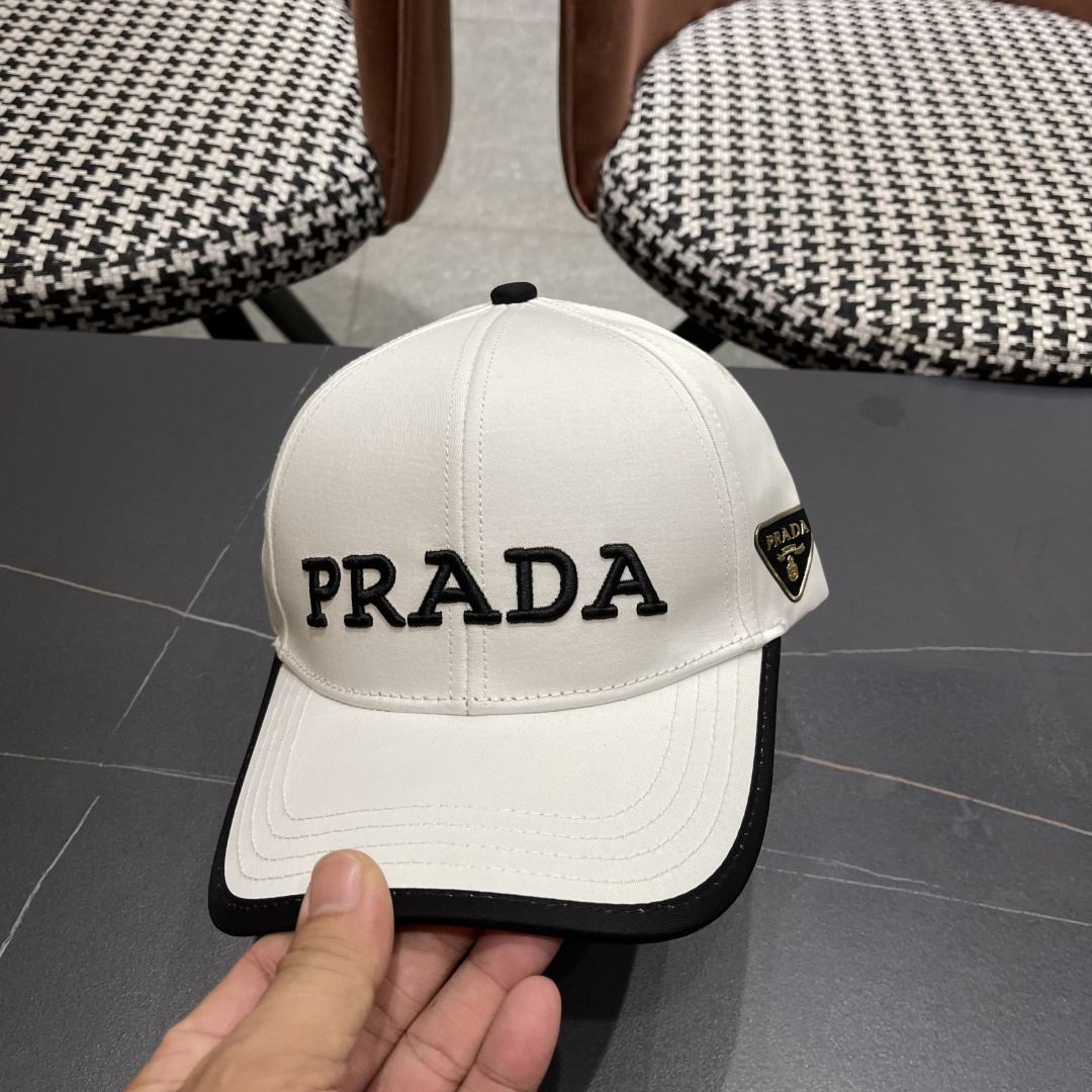  Prada(普拉达)新款原单棒球帽， 刺绣logo，专柜11开模订制，原版纯棉布料轻盈透气！质量超赞，