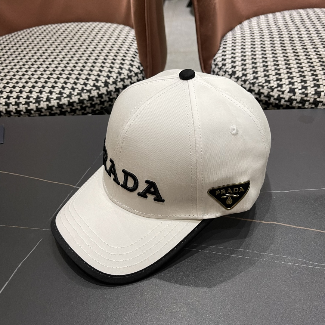  Prada(普拉达)新款原单棒球帽， 刺绣logo，专柜11开模订制，原版纯棉布料轻盈透气！质量超赞，