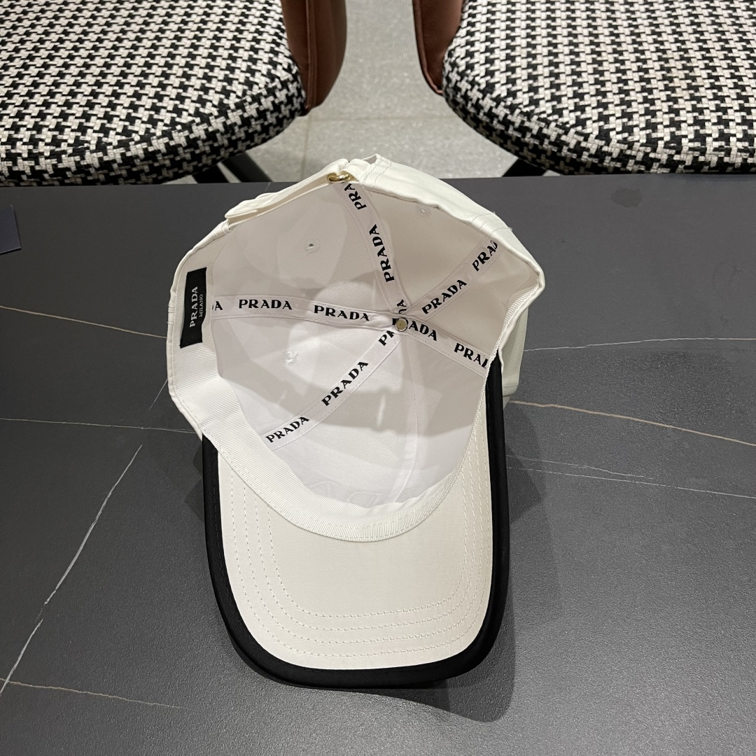  Prada(普拉达)新款原单棒球帽， 刺绣logo，专柜11开模订制，原版纯棉布料轻盈透气！质量超赞，