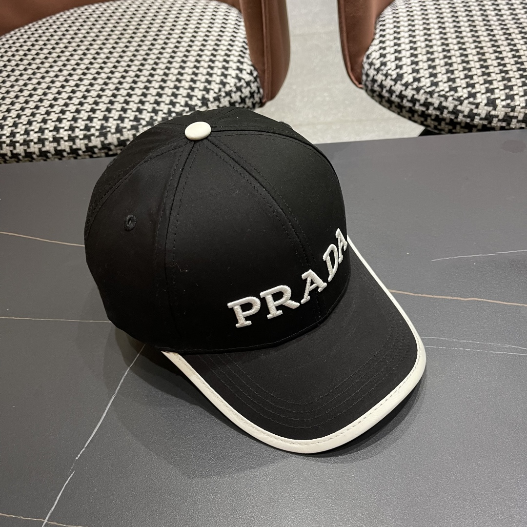  Prada(普拉达)新款原单棒球帽， 刺绣logo，专柜11开模订制，原版纯棉布料轻盈透气！质量超赞，