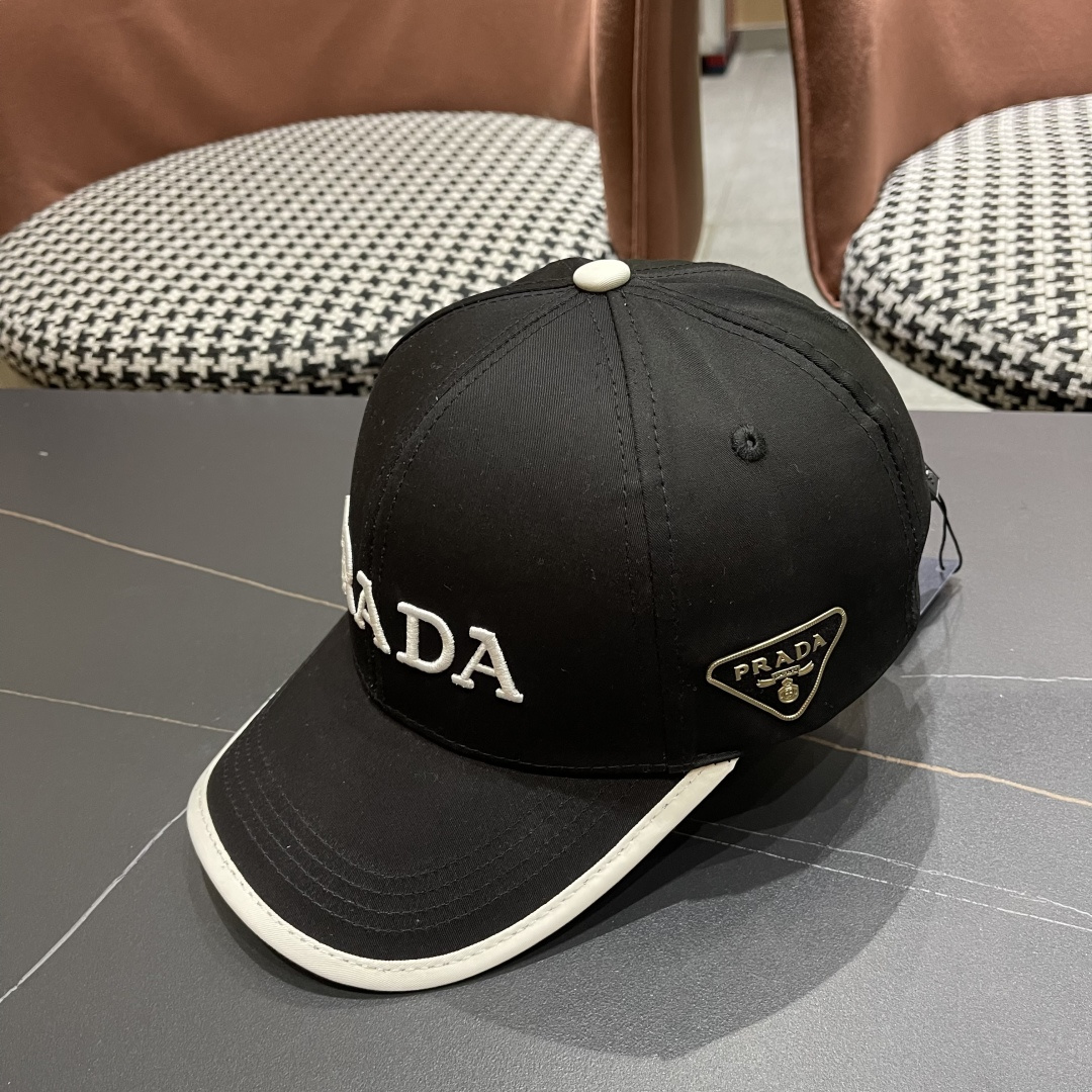 Prada(普拉达)新款原单棒球帽， 刺绣logo，专柜11开模订制，原版纯棉布料轻盈透气！质量超赞，