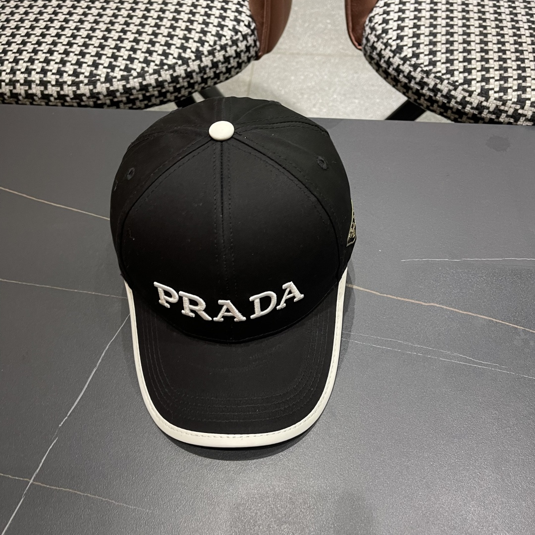  Prada(普拉达)新款原单棒球帽， 刺绣logo，专柜11开模订制，原版纯棉布料轻盈透气！质量超赞，