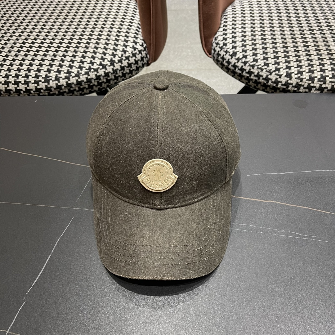 NO:364686,The new baseball cap of the covert MONCLER, a fashionable street-fried item, the style is OK, and the favorite of Internet celebrities. Fashion bloggers!  High quality comfortable and breathable, hat, fisherman hat, baseball hat, knit hat, hat, Moncler, espadrilles, hats蒙口MONCLER新款棒球帽,时尚炸街单品,风格很OK,网红.时尚博主的最爱！高品质舒适透气,帽子渔夫帽棒球帽针织帽,帽子,Moncler,espadrilles,hats,hat