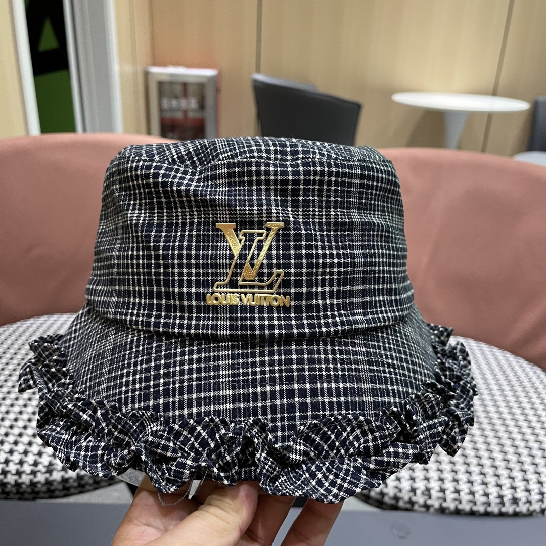  Lv路易威登 品脸小吸睛百搭英伦格子棉复古休闲厚秋女式木耳边盆渔夫帽