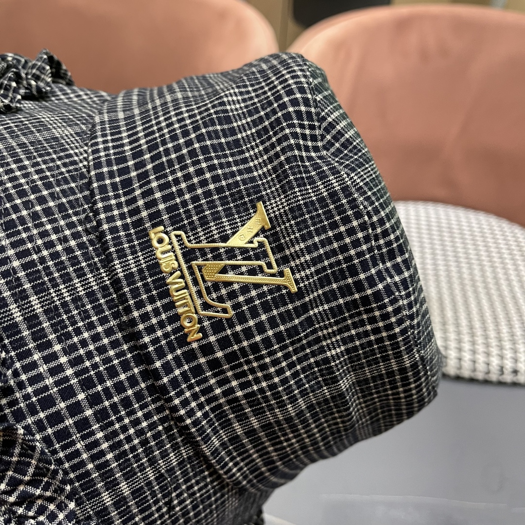  Lv路易威登 品脸小吸睛百搭英伦格子棉复古休闲厚秋女式木耳边盆渔夫帽