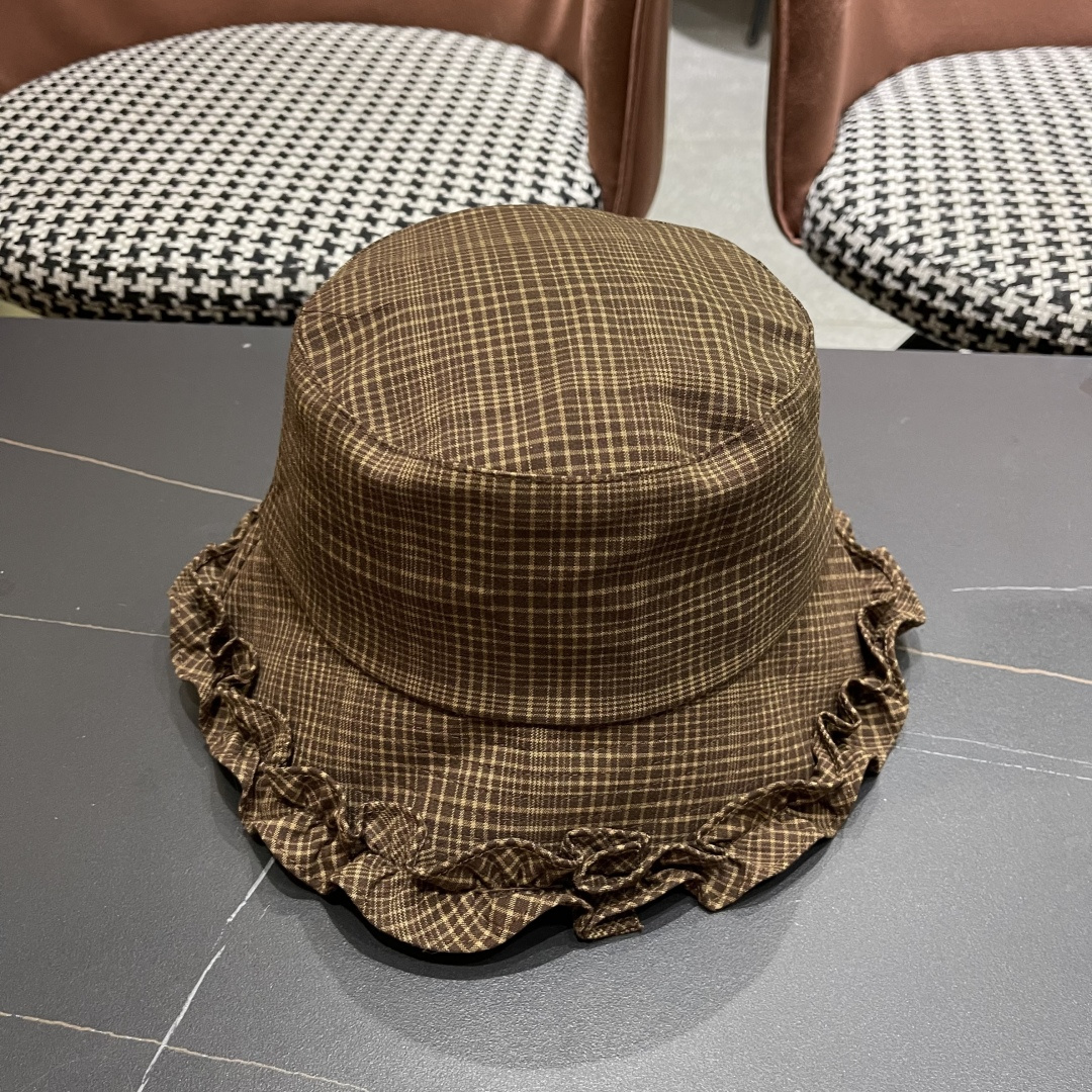  Lv路易威登 品脸小吸睛百搭英伦格子棉复古休闲厚秋女式木耳边盆渔夫帽