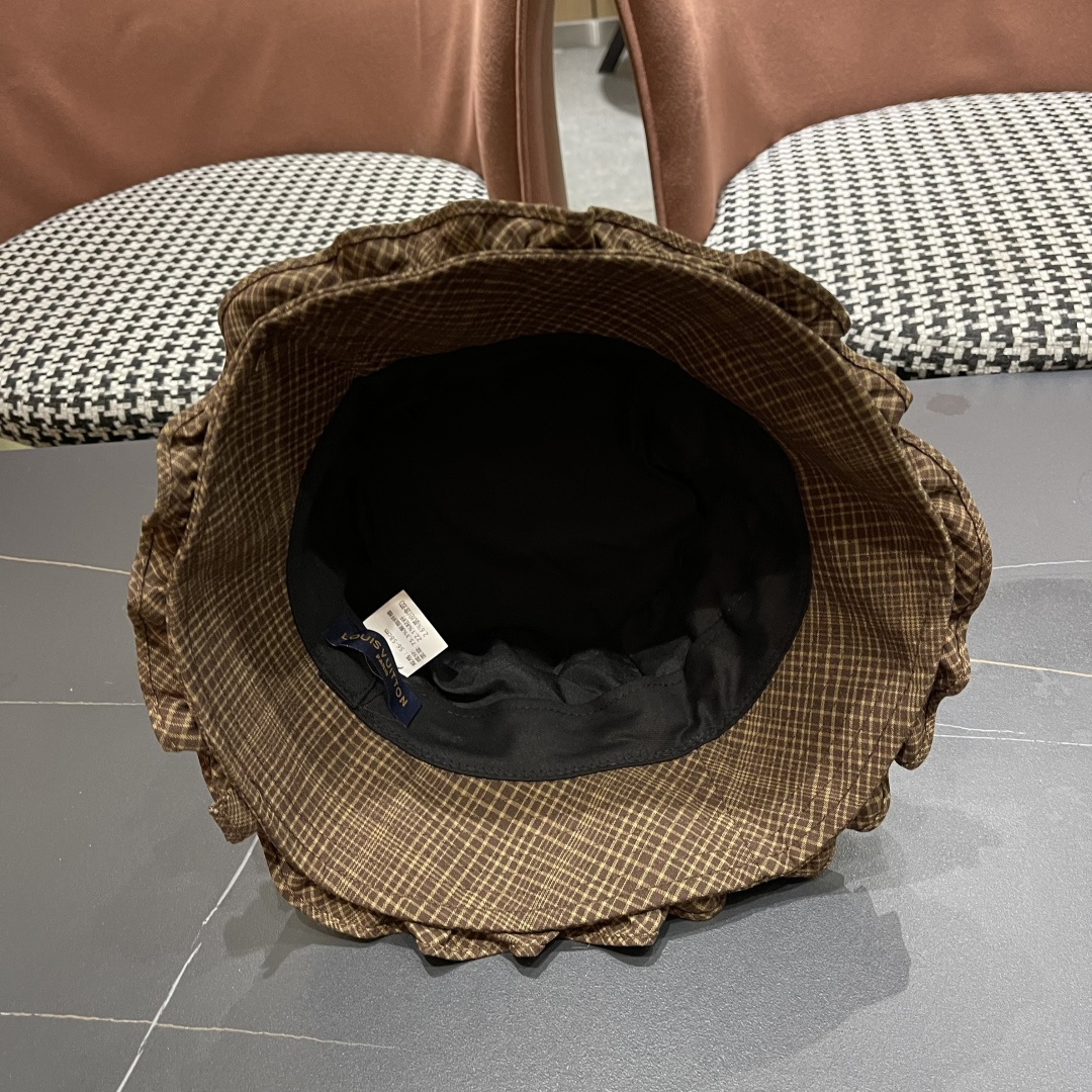  Lv路易威登 品脸小吸睛百搭英伦格子棉复古休闲厚秋女式木耳边盆渔夫帽