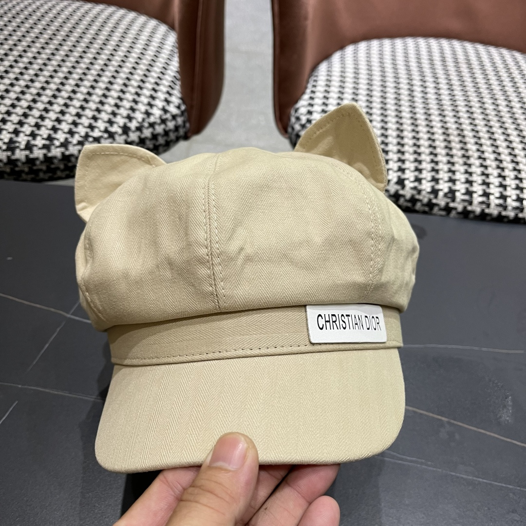  迪奥 可爱猫耳朵贝雷帽女日系百搭显脸小八
角帽复古大头围黑色画家帽子