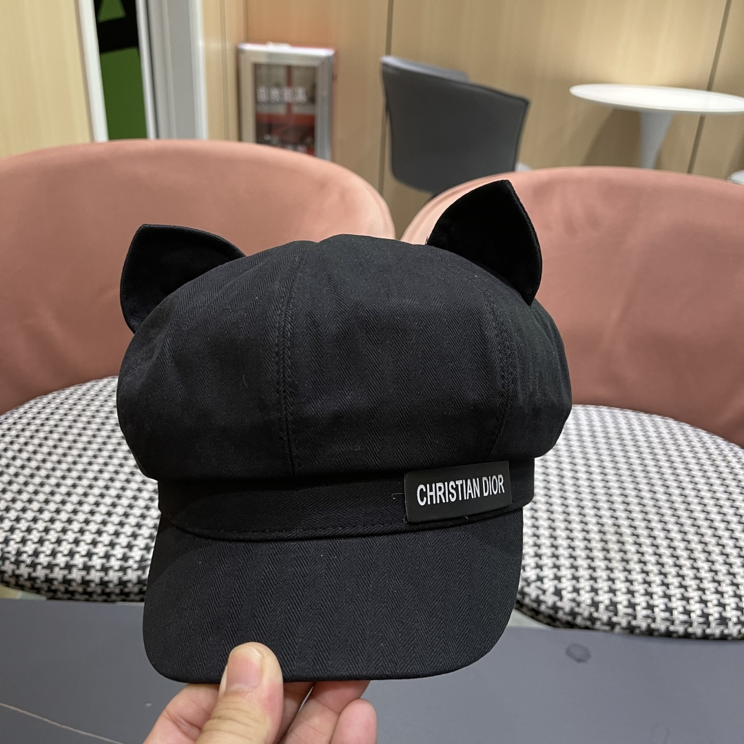 迪奥 可爱猫耳朵贝雷帽女日系百搭显脸小八
角帽复古大头围黑色画家帽子