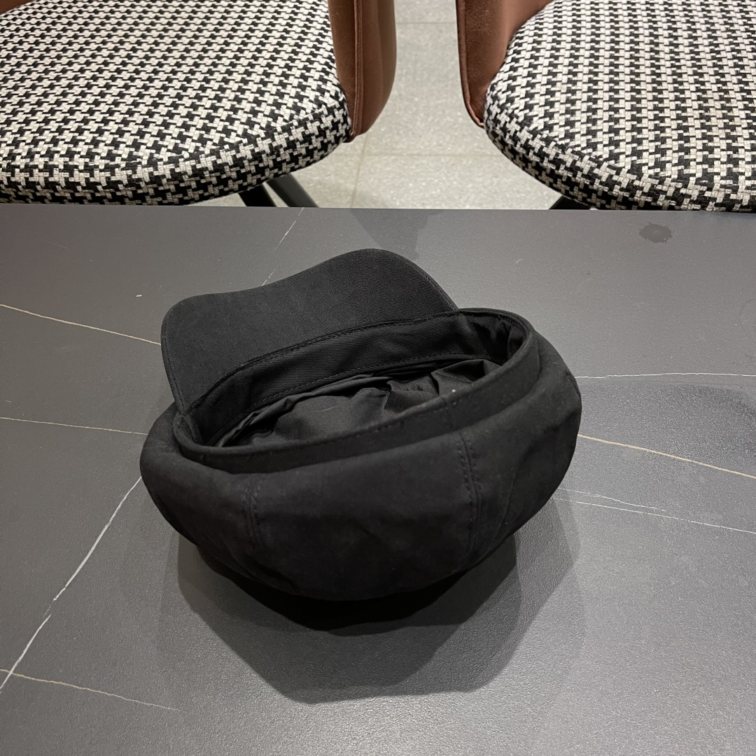  迪奥 可爱猫耳朵贝雷帽女日系百搭显脸小八
角帽复古大头围黑色画家帽子