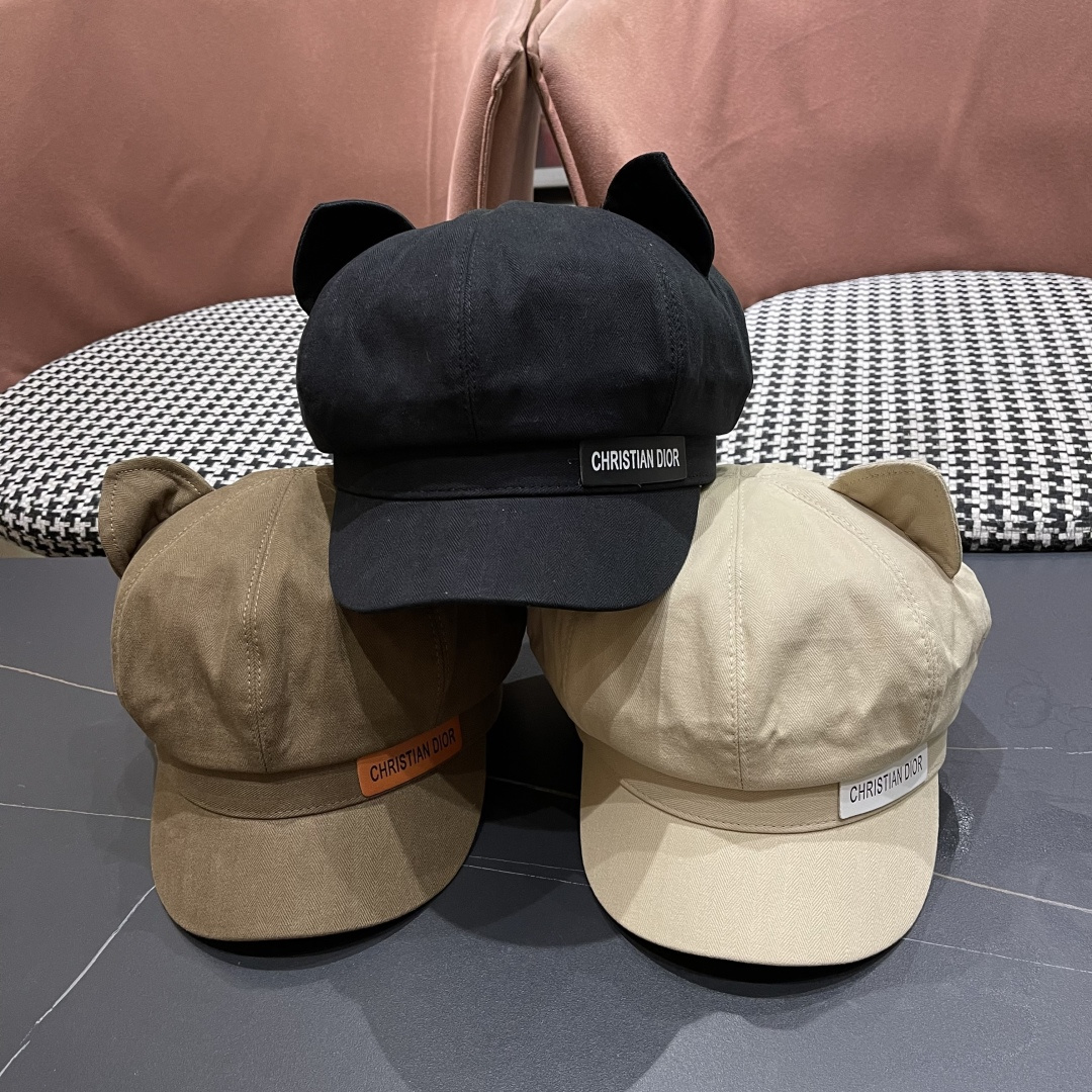  迪奥 可爱猫耳朵贝雷帽女日系百搭显脸小八
角帽复古大头围黑色画家帽子