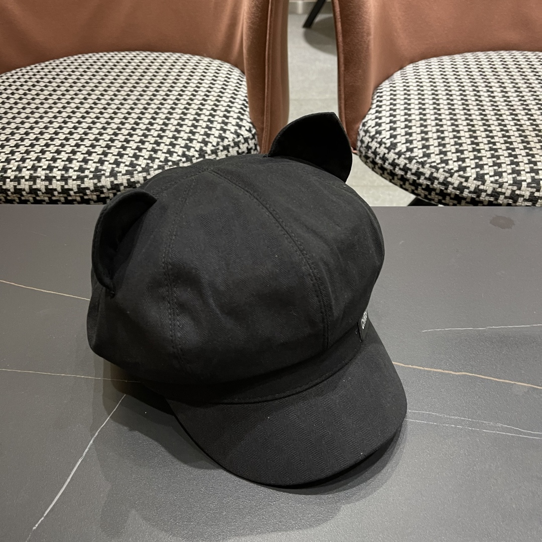  迪奥 可爱猫耳朵贝雷帽女日系百搭显脸小八
角帽复古大头围黑色画家帽子