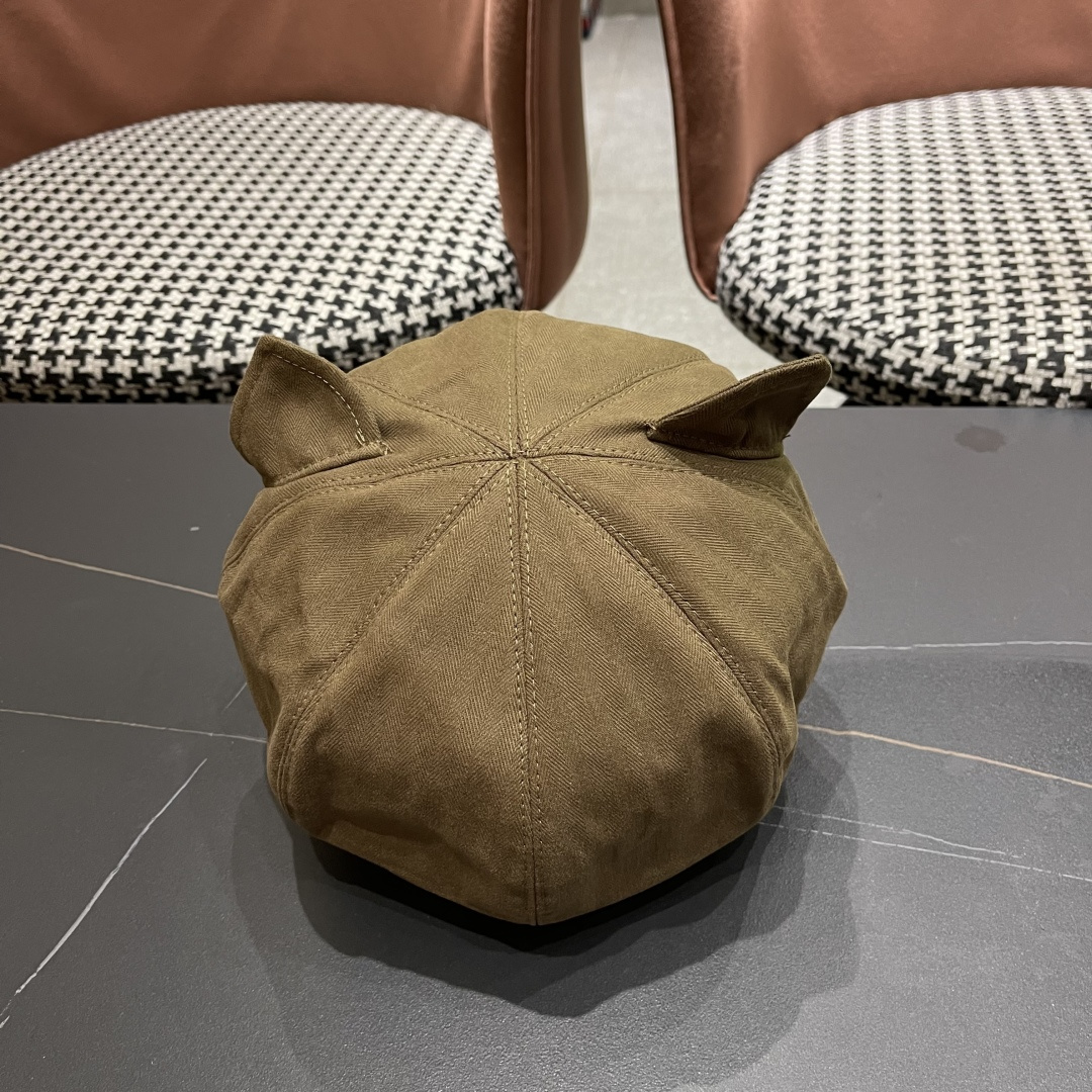  迪奥 可爱猫耳朵贝雷帽女日系百搭显脸小八
角帽复古大头围黑色画家帽子