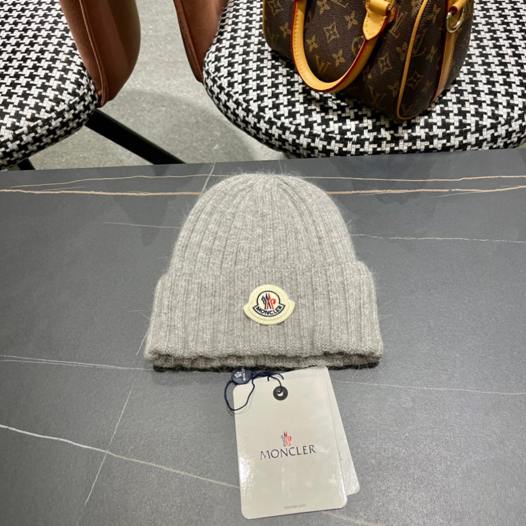  蒙口Moncler盟可睐💥官网经典针织帽，原单复刻.非常柔软亲肤，弹性很好💓有质感又非常百搭的款式~保