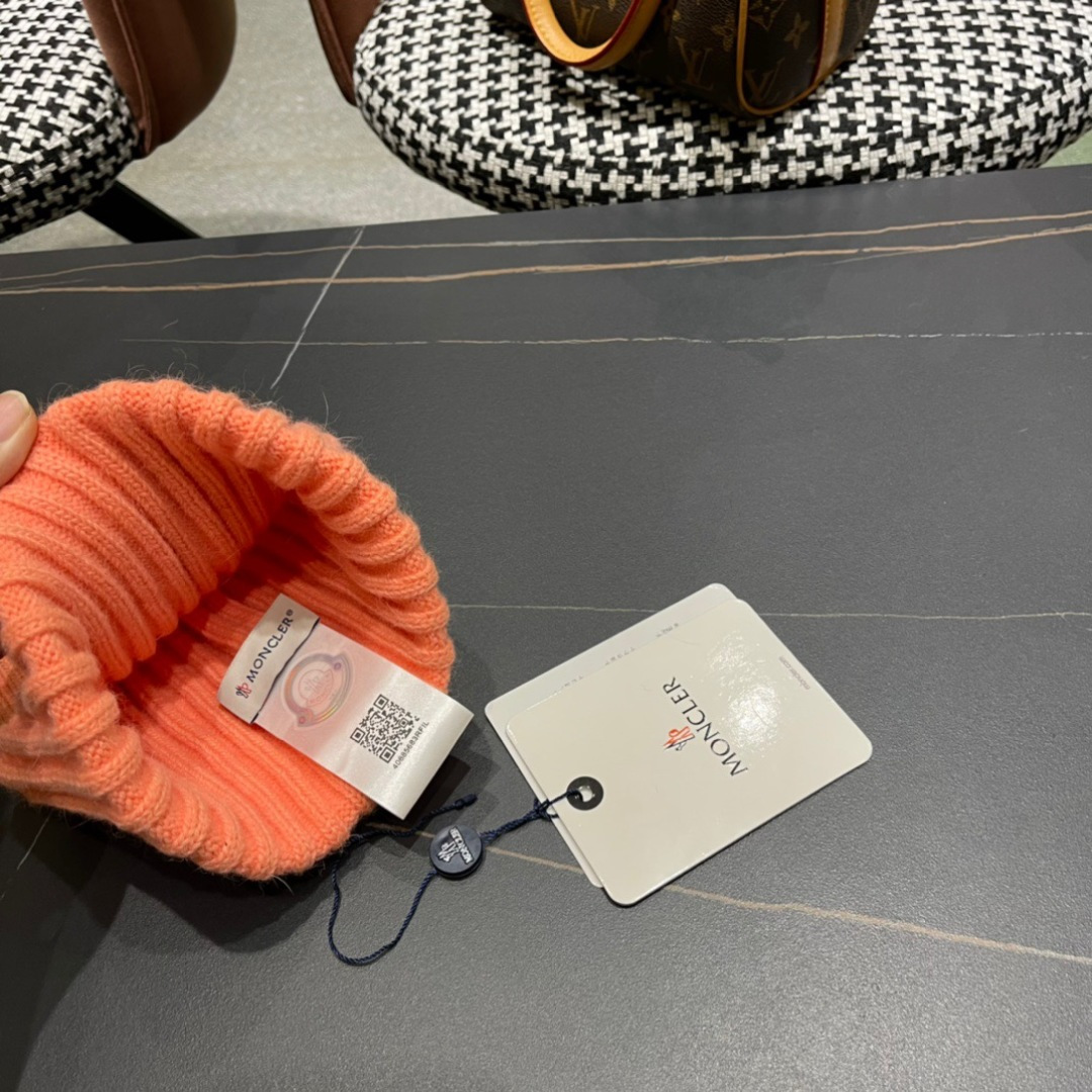  蒙口Moncler盟可睐💥官网经典针织帽，原单复刻.非常柔软亲肤，弹性很好💓有质感又非常百搭的款式~保