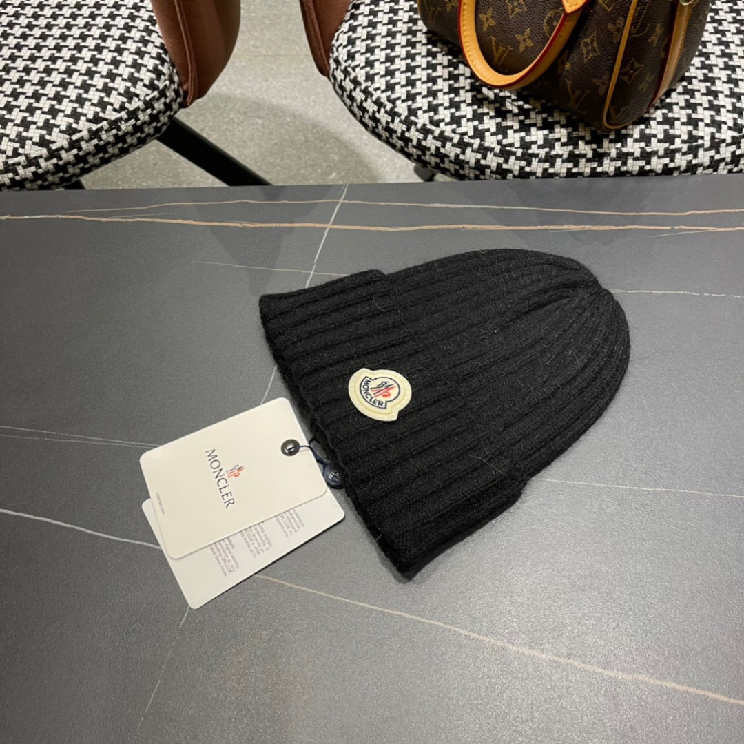  蒙口Moncler盟可睐💥官网经典针织帽，原单复刻.非常柔软亲肤，弹性很好💓有质感又非常百搭的款式~保