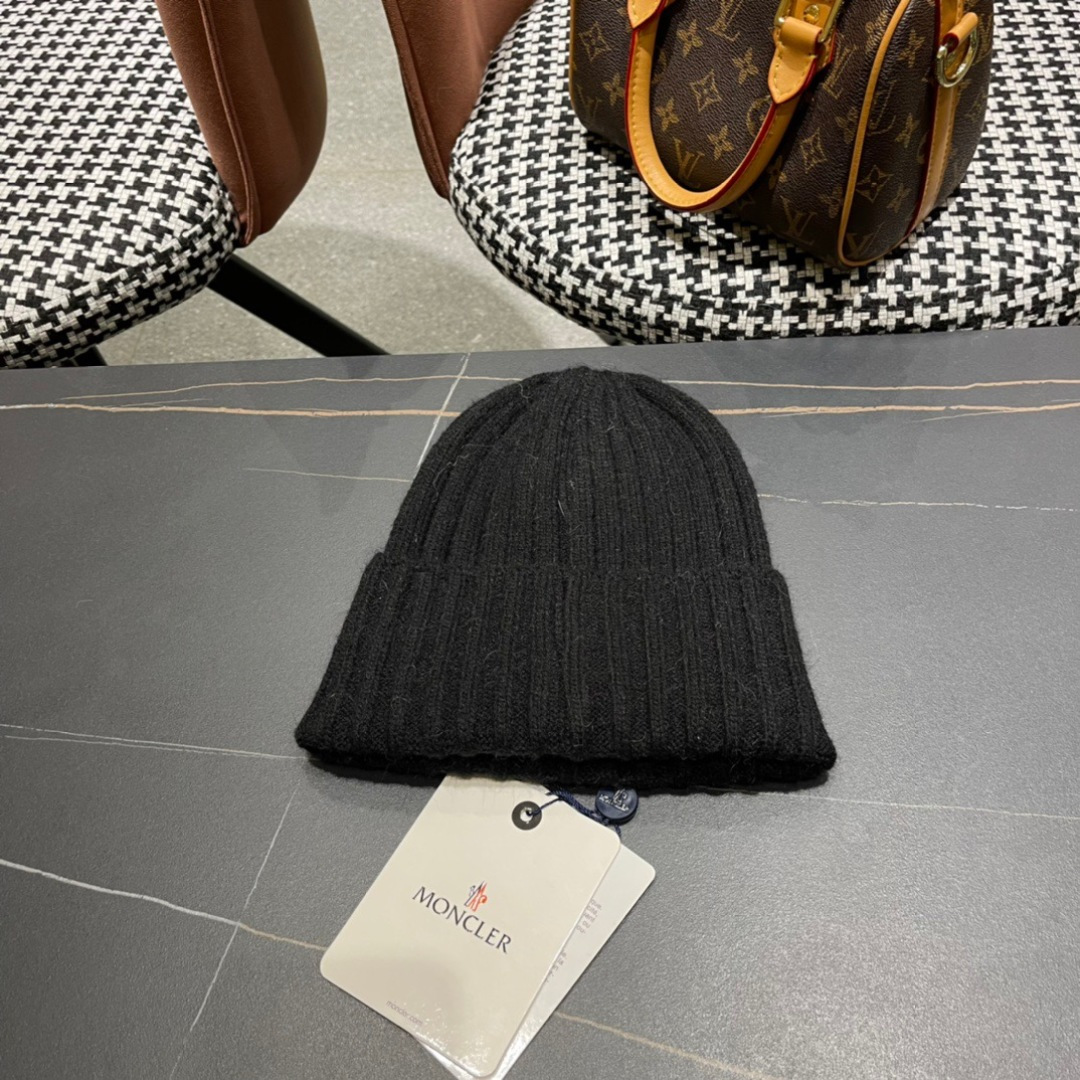  蒙口Moncler盟可睐💥官网经典针织帽，原单复刻.非常柔软亲肤，弹性很好💓有质感又非常百搭的款式~保