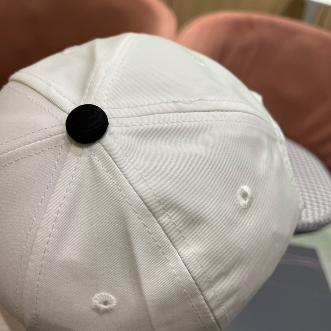  HERMÈS (爱马仕)原单棒球帽，经典H，正品开模订制做工细致，时尚帅气质量超赞！