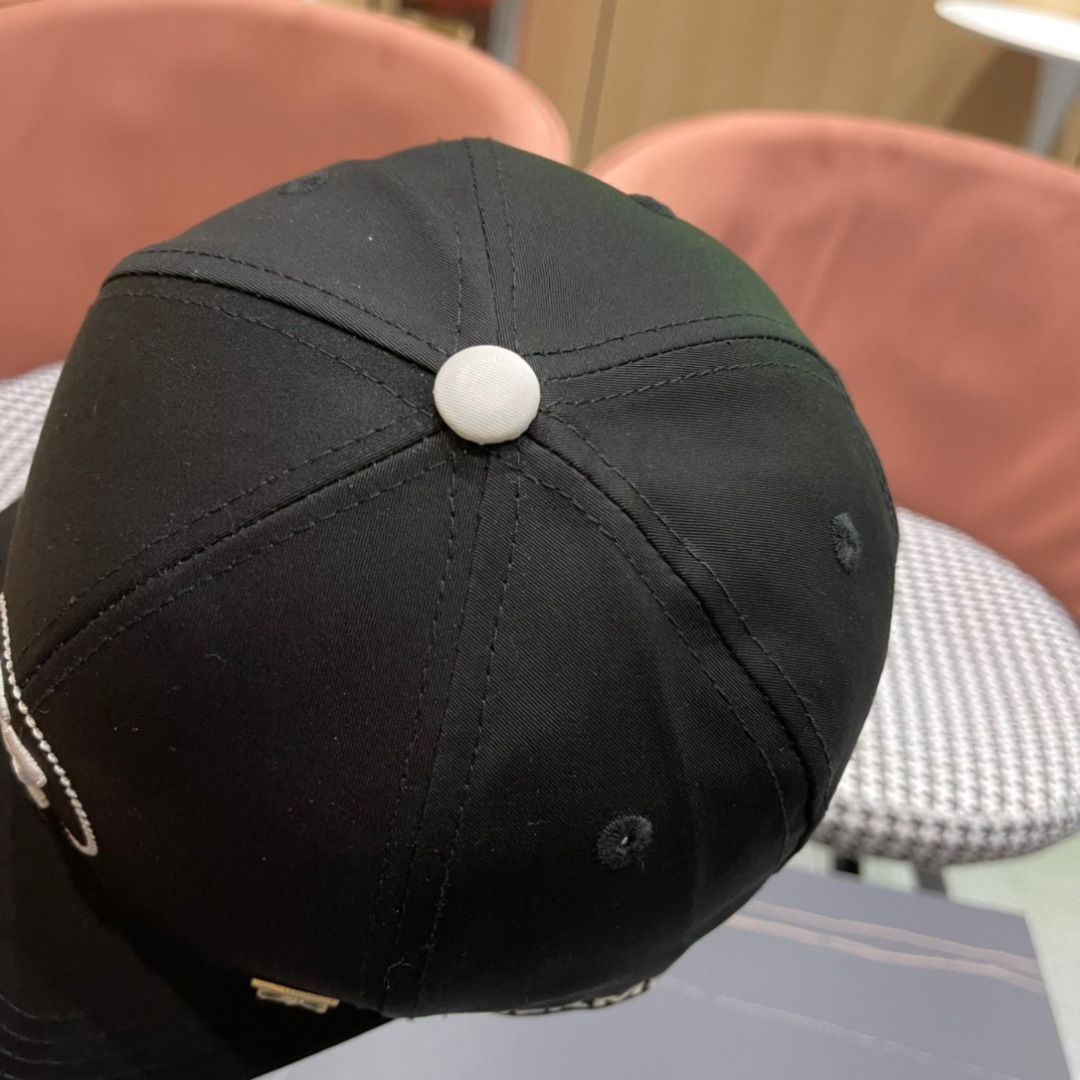  HERMÈS (爱马仕)原单棒球帽，经典H，正品开模订制做工细致，时尚帅气质量超赞！