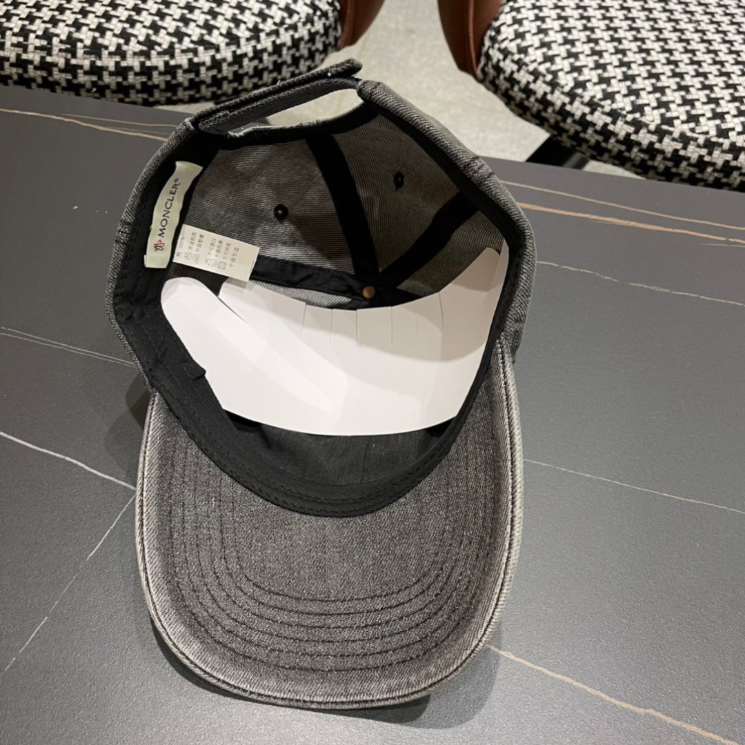  Moncler蒙口经典牛仔棒球帽，经典流行款，原版帆布料轻盈透气！质量超赞，基础头围56，贴片可调节。