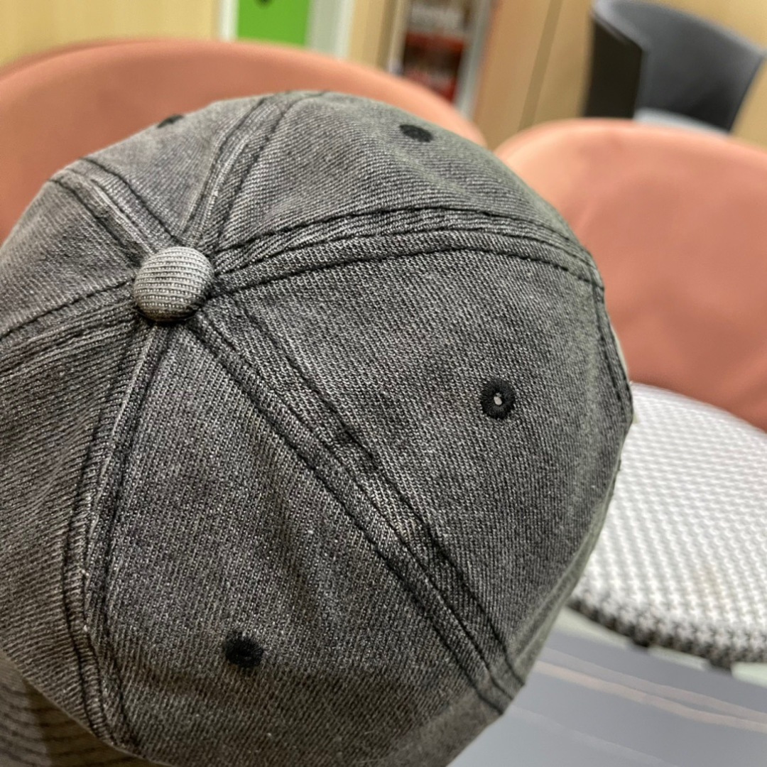  Moncler蒙口经典牛仔棒球帽，经典流行款，原版帆布料轻盈透气！质量超赞，基础头围56，贴片可调节。