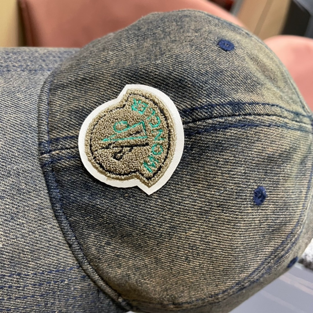  Moncler蒙口经典牛仔棒球帽，经典流行款，原版帆布料轻盈透气！质量超赞，基础头围56，贴片可调节。