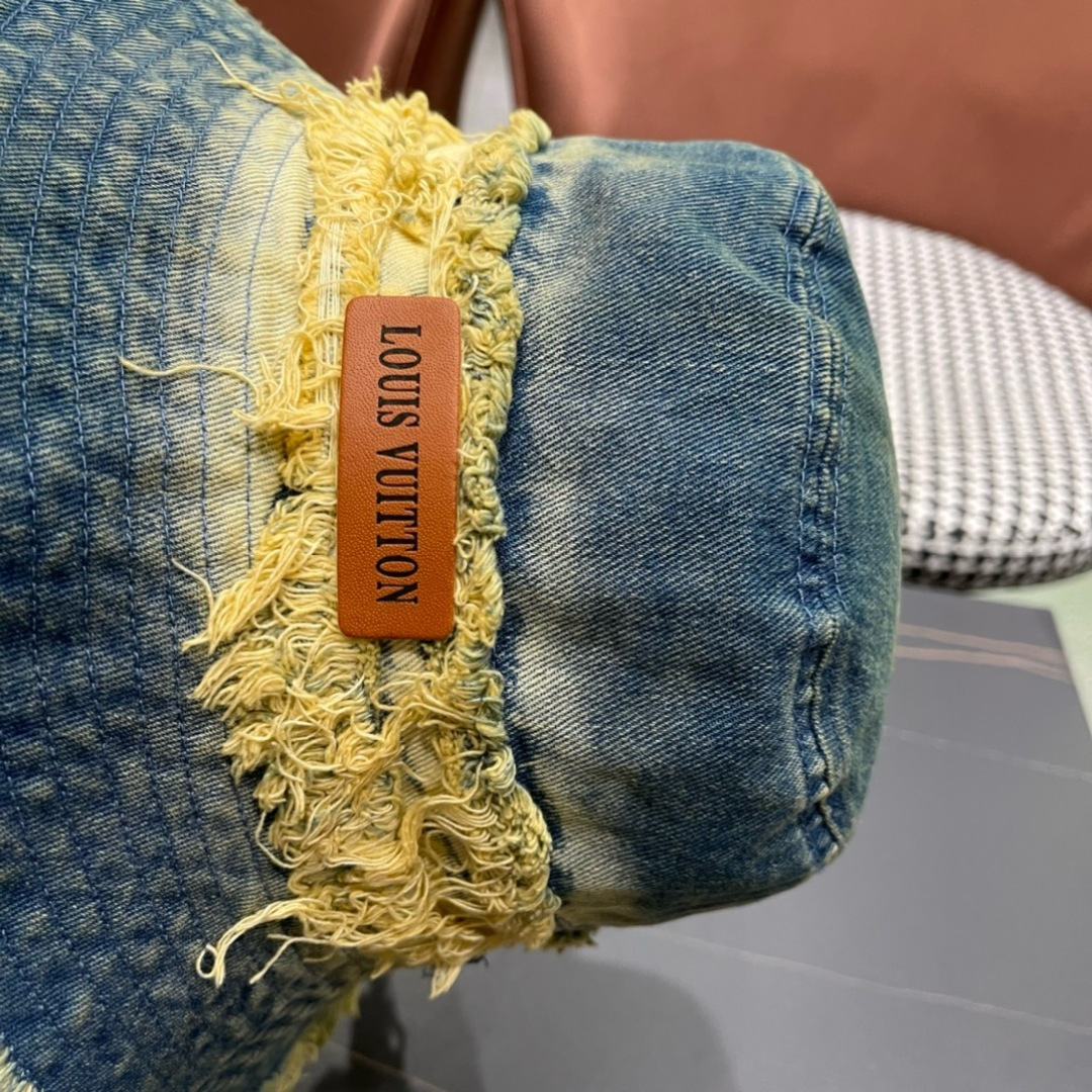    路易威登棒球帽LouisVuitton👒😍韩版时尚牛仔渔夫帽显脸小

