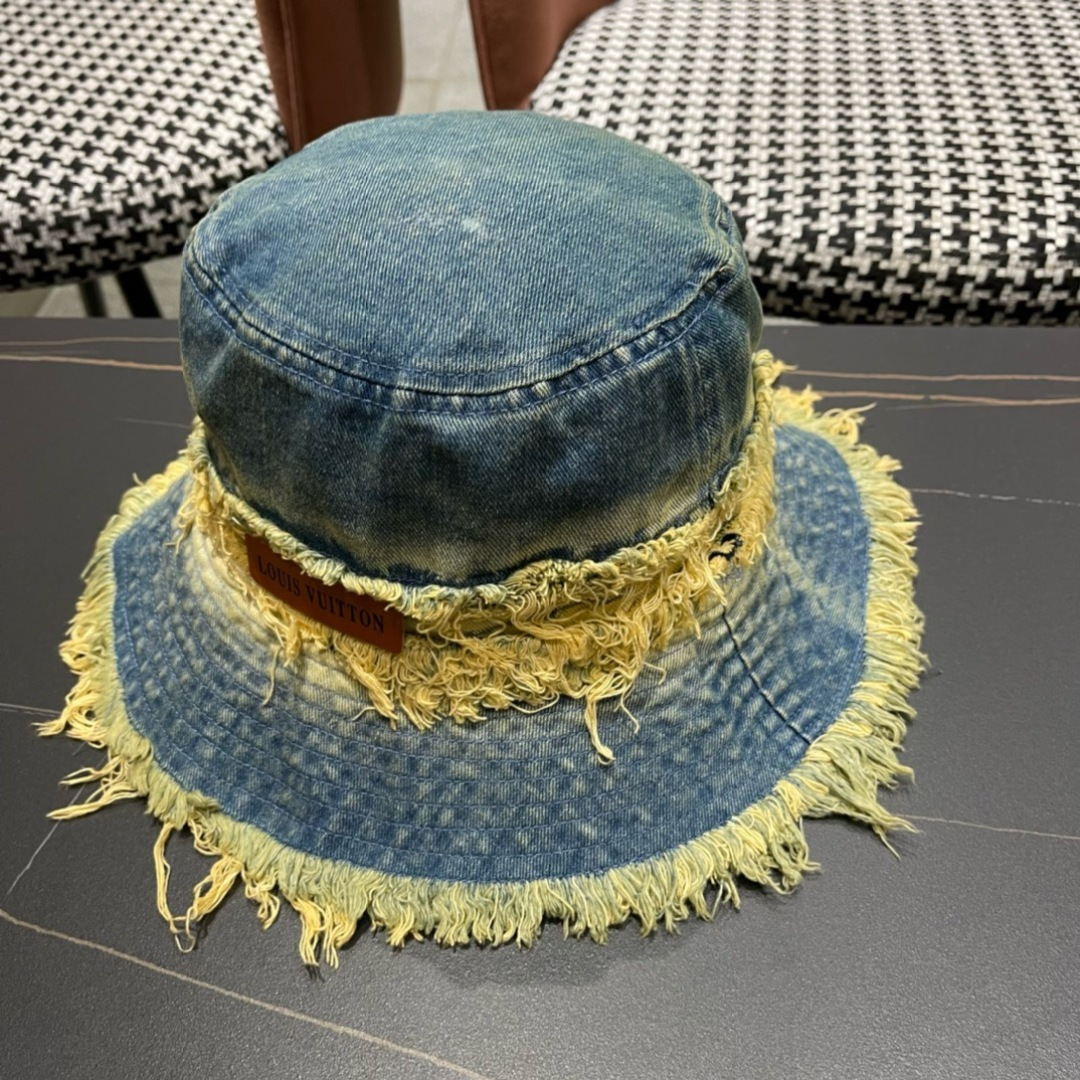    路易威登棒球帽LouisVuitton👒😍韩版时尚牛仔渔夫帽显脸小

