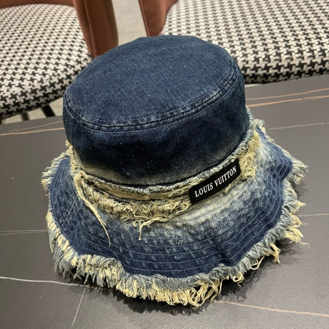    路易威登棒球帽LouisVuitton👒😍韩版时尚牛仔渔夫帽显脸小

