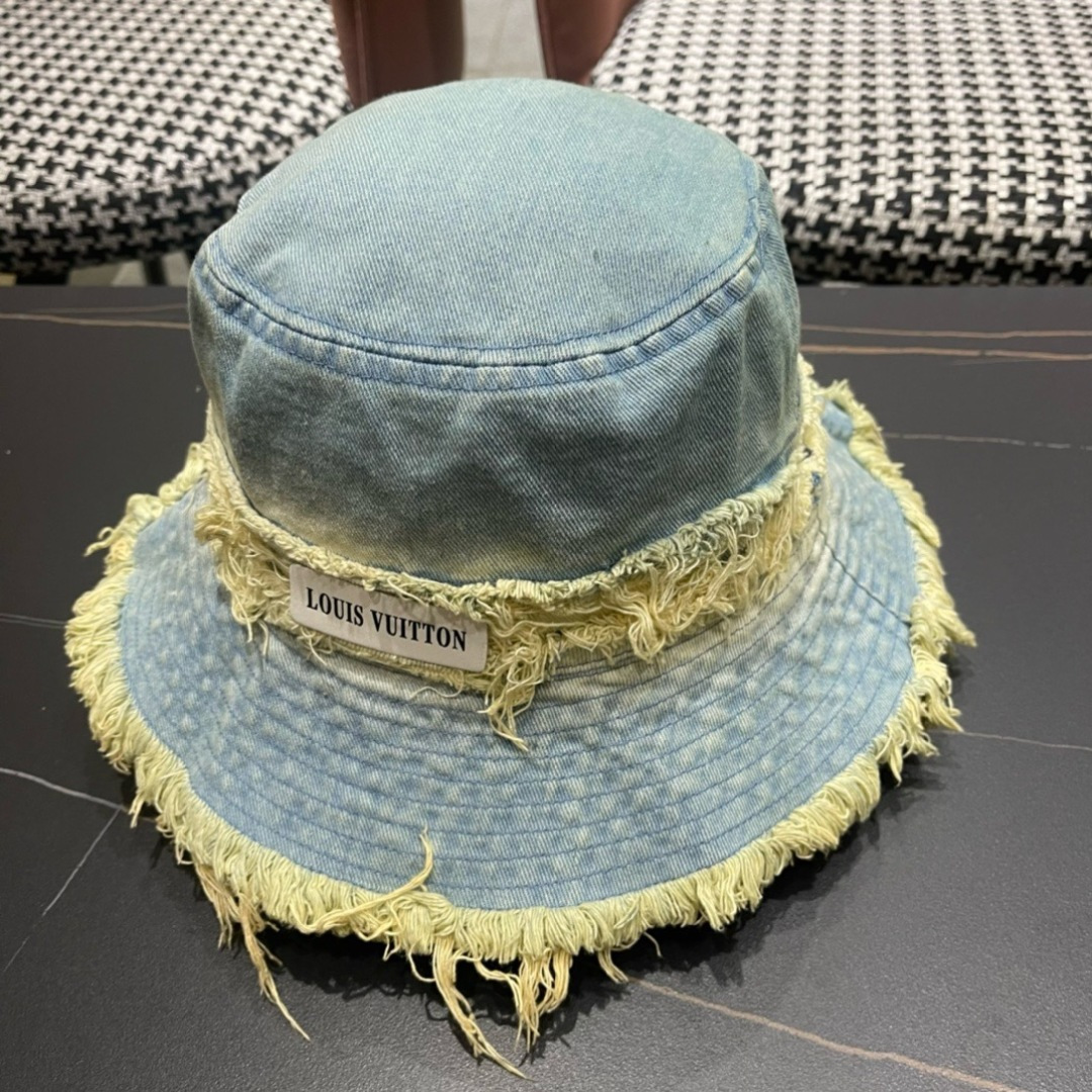    路易威登棒球帽LouisVuitton👒😍韩版时尚牛仔渔夫帽显脸小

