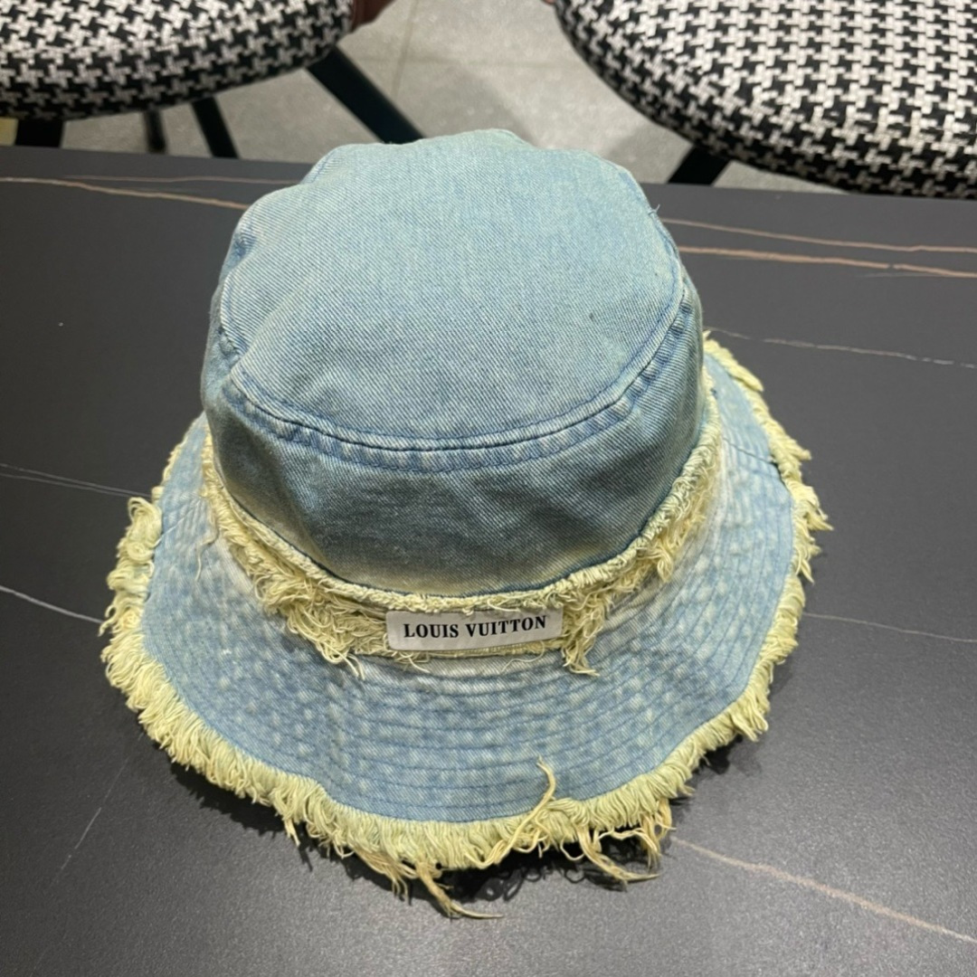    路易威登棒球帽LouisVuitton👒😍韩版时尚牛仔渔夫帽显脸小

