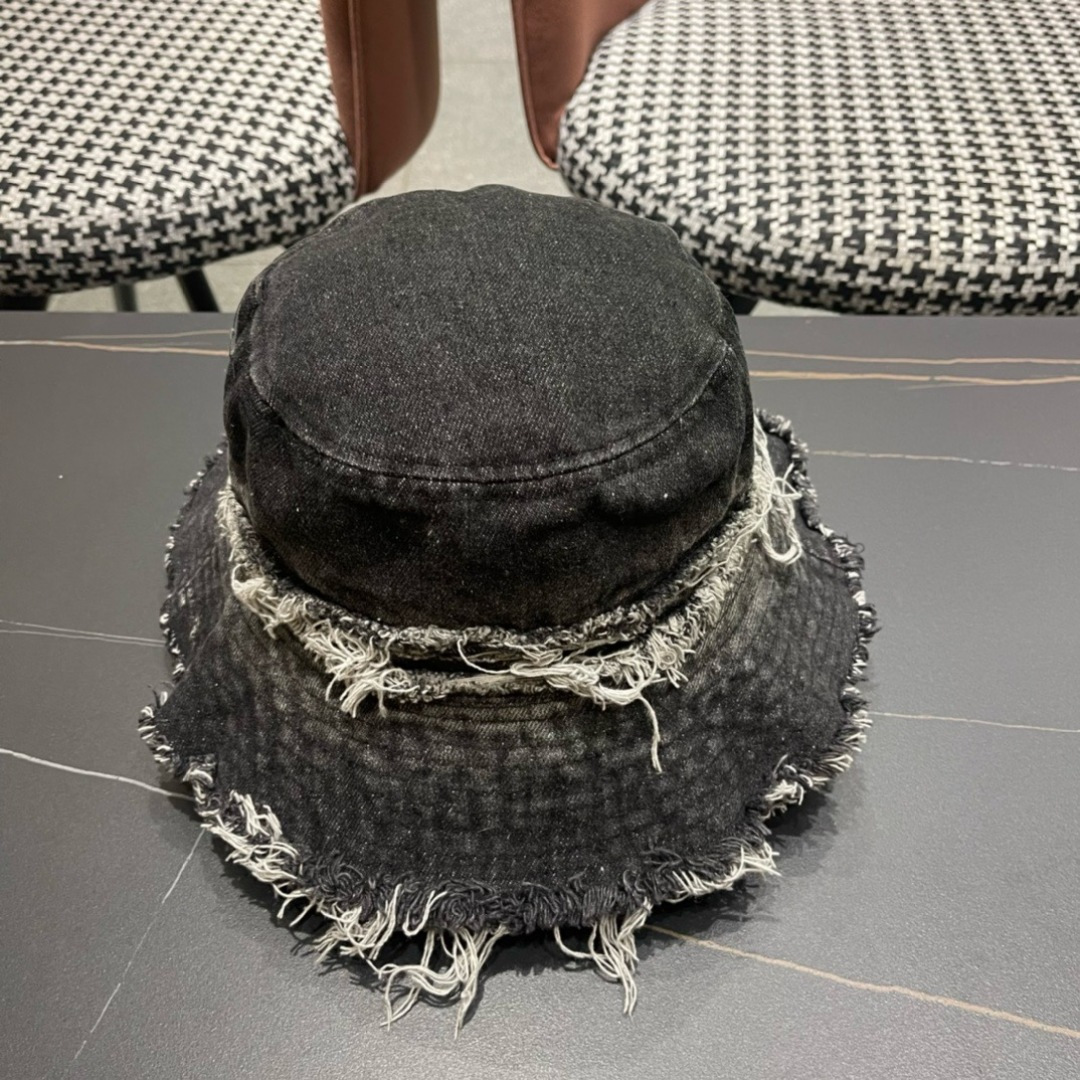    路易威登棒球帽LouisVuitton👒😍韩版时尚牛仔渔夫帽显脸小

