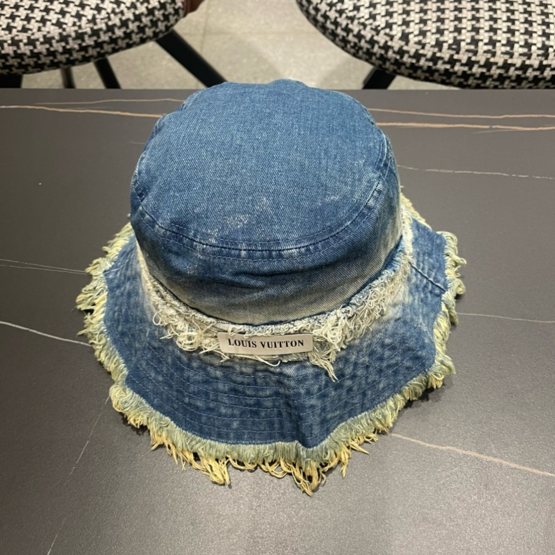    路易威登棒球帽LouisVuitton👒😍韩版时尚牛仔渔夫帽显脸小

