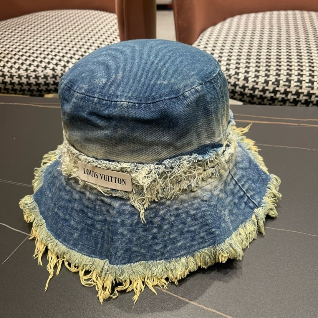    路易威登棒球帽LouisVuitton👒😍韩版时尚牛仔渔夫帽显脸小

