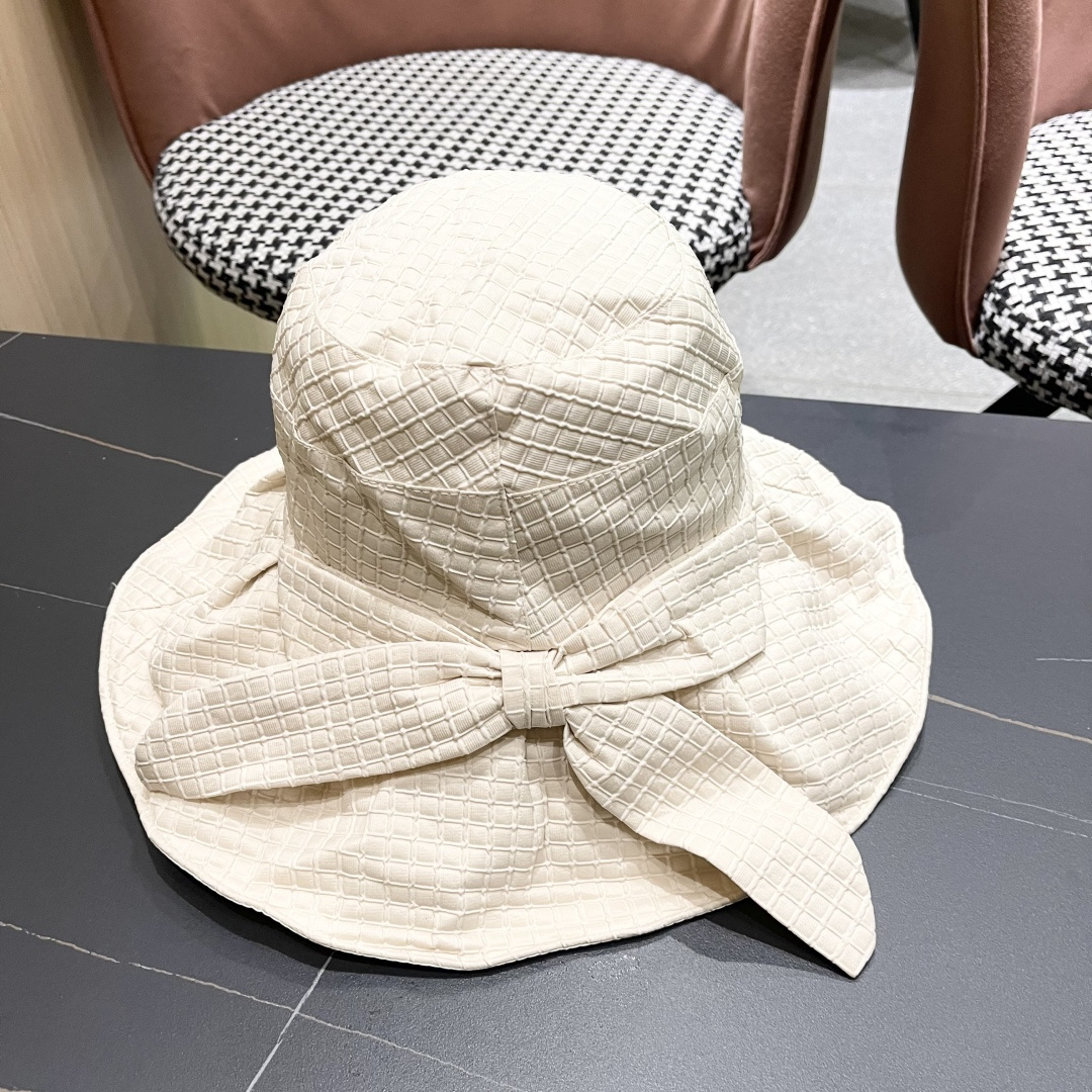  Gucci古2025新款女士简约有型盆帽撞色边系带蝴蝶结春夏薄款百搭01