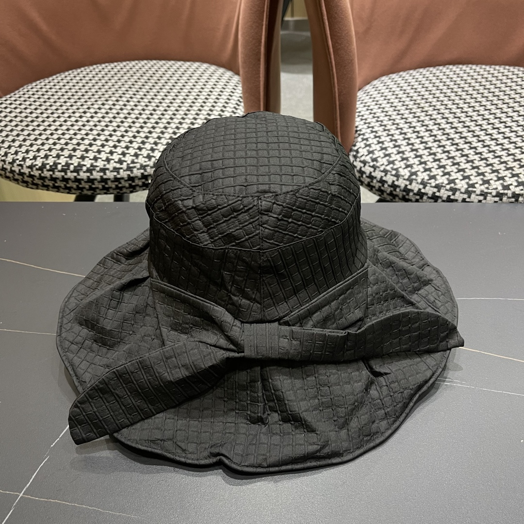  Gucci古2025新款女士简约有型盆帽撞色边系带蝴蝶结春夏薄款百搭01