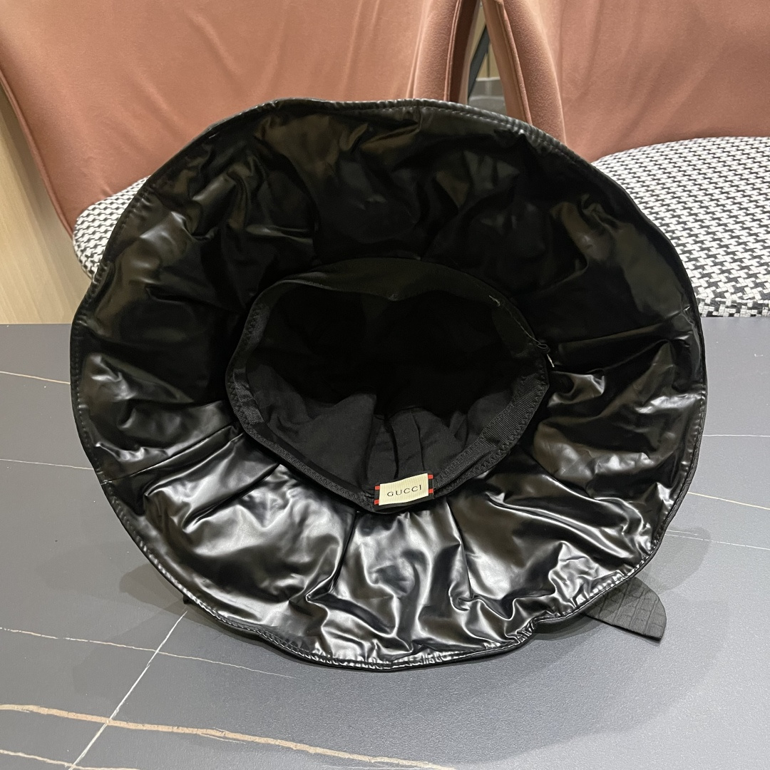  Gucci古2025新款女士简约有型盆帽撞色边系带蝴蝶结春夏薄款百搭01