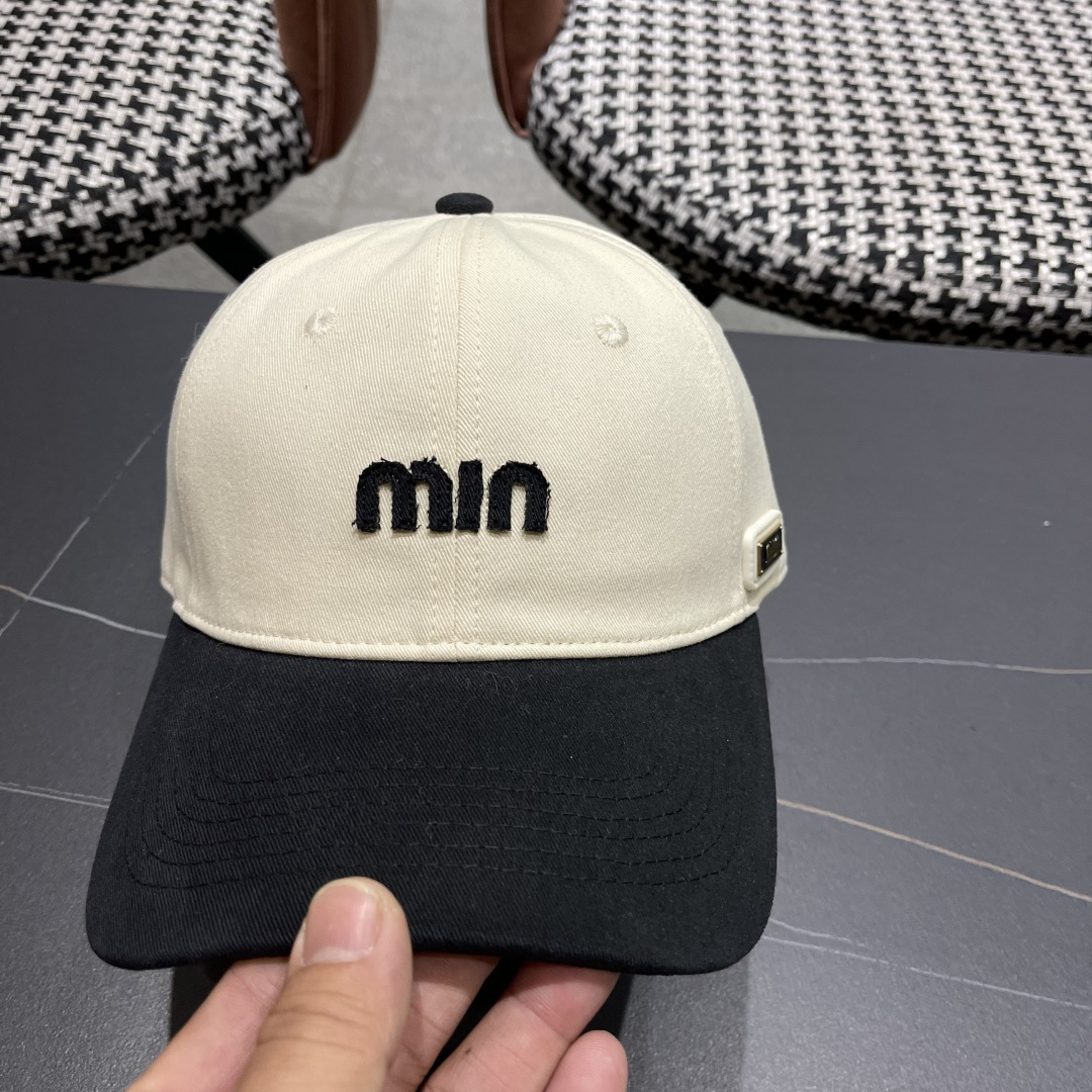 谬谬miumiu 2025原单春夏新款棒球帽，正品开模订制，原版做工细致质量超赞！