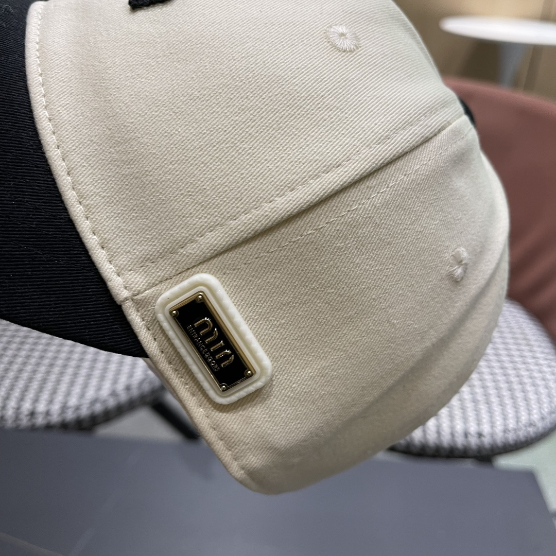 谬谬miumiu 2025原单春夏新款棒球帽，正品开模订制，原版做工细致质量超赞！