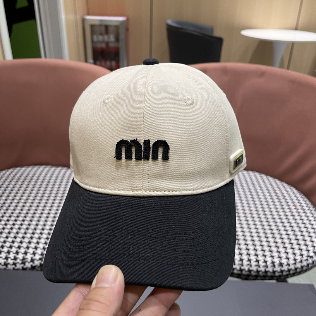 谬谬miumiu 2025原单春夏新款棒球帽，正品开模订制，原版做工细致质量超赞！