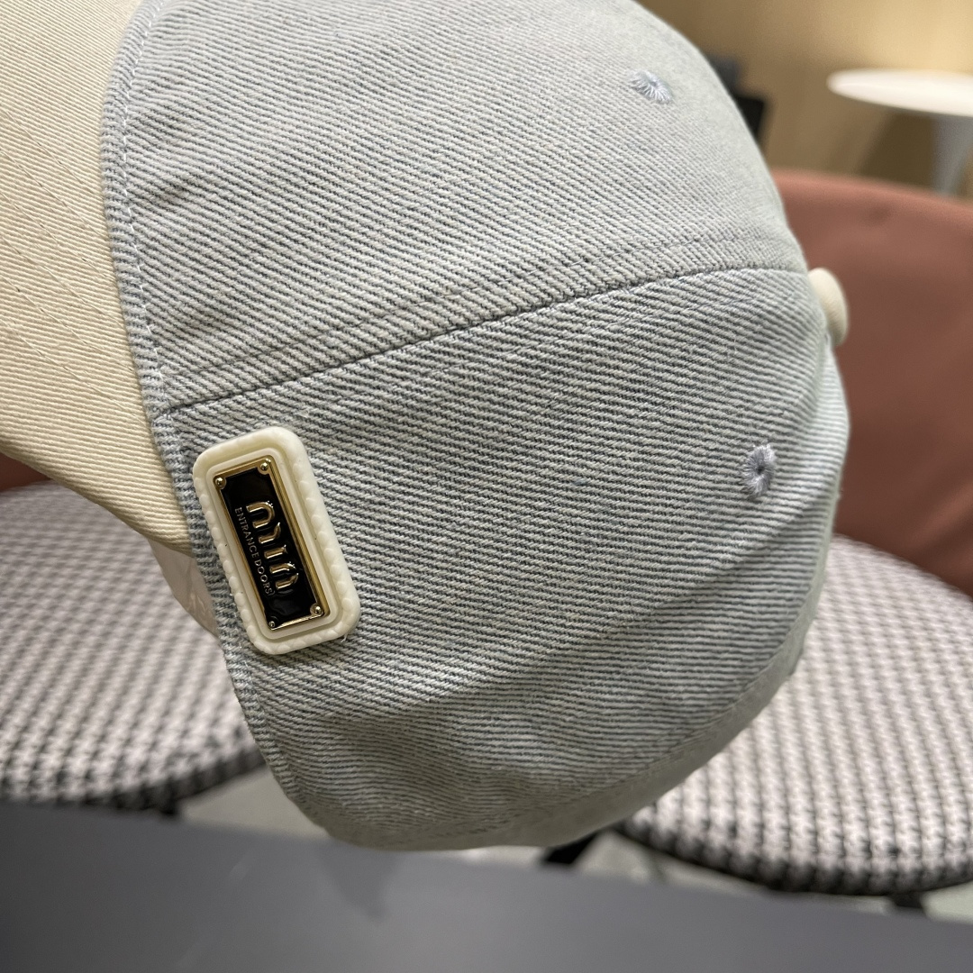 谬谬miumiu 2025原单春夏新款棒球帽，正品开模订制，原版做工细致质量超赞！