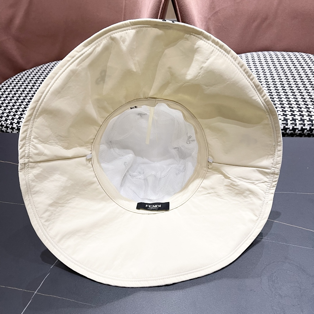  芬迪FENDI春夏季新款蝴蝶结大檐防晒渔夫帽女户外防紫
外线遮阳帽遮脸太阳帽