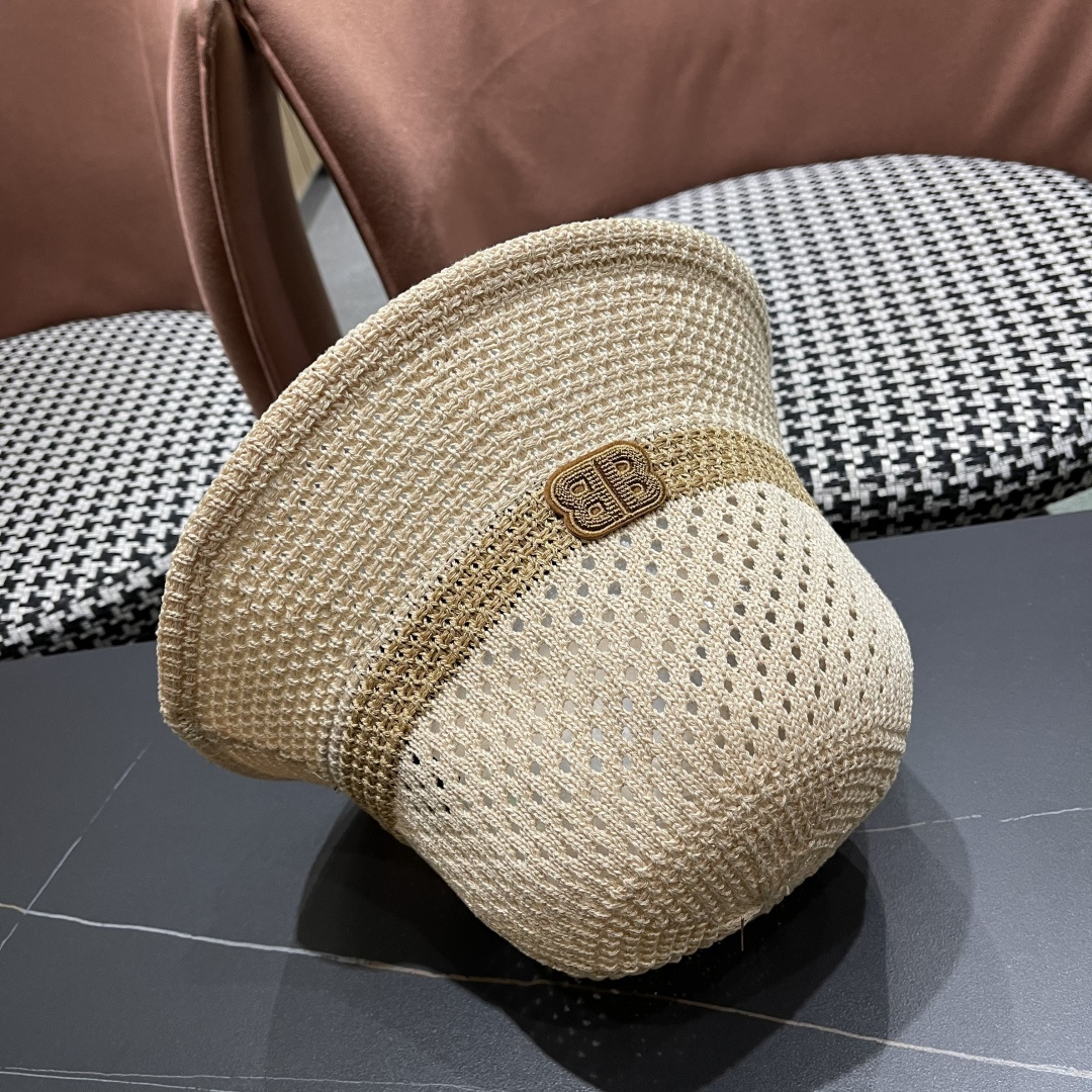  巴黎世家BALENCIAGA 春夏时尚百搭镂空网眼户外休闲女帽女士遮阳帽子
渔夫帽盆帽沙滩帽