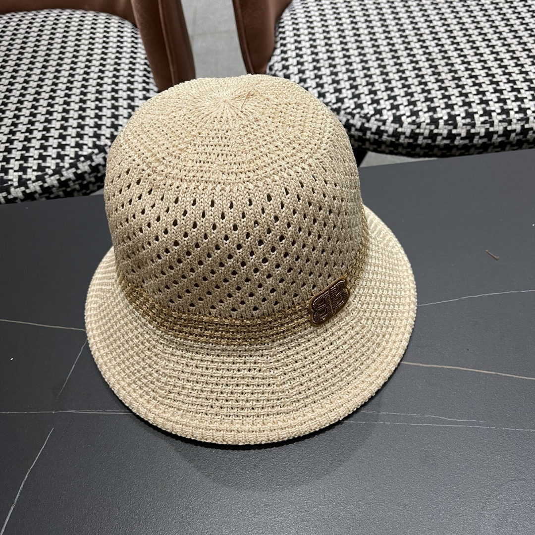  巴黎世家BALENCIAGA 春夏时尚百搭镂空网眼户外休闲女帽女士遮阳帽子
渔夫帽盆帽沙滩帽